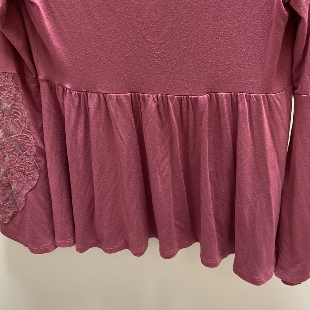 Women’s American Eagle Outfitters Pink Flare & Lace Sleeve, Open Back top. Sz S - Picture 8 of 12